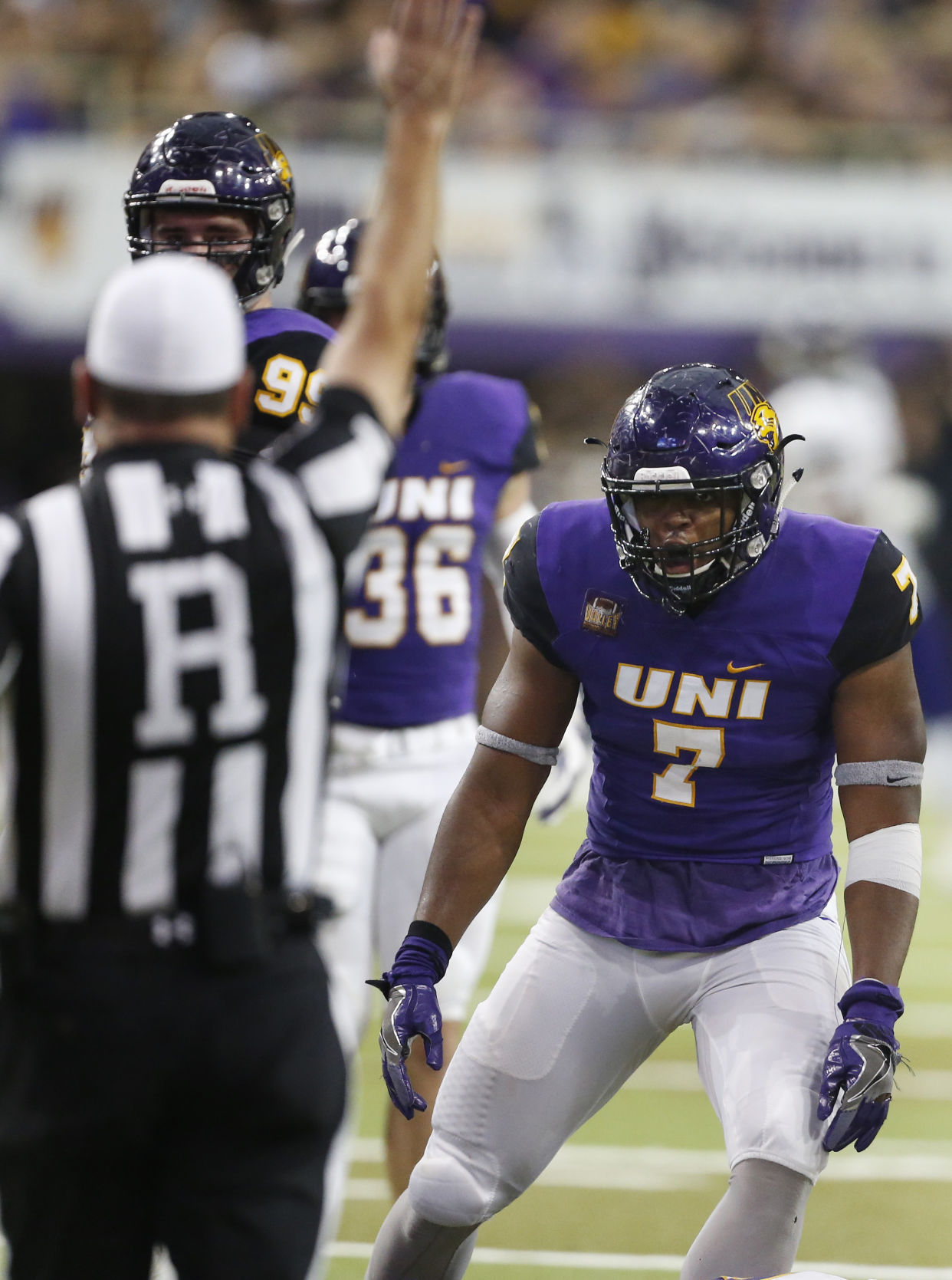100717mp-uni-wiu-fb-3